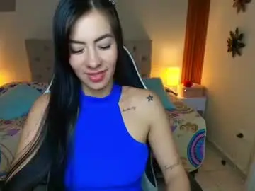 Chaturbate Live Sex Cam of emiily_skinny