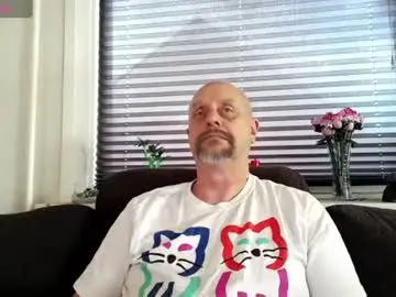 Chaturbate Free Porn Cam of hardmrlazy