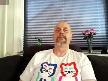 Chaturbate Watch Live Sex Cams of hardmrlazy