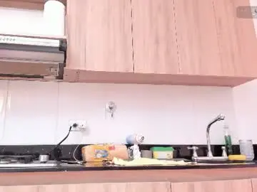 Chaturbate Live Sex Cam of alaiasmile_