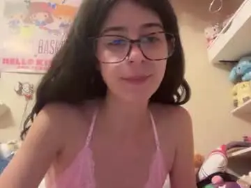 Chaturbate Nude Webcam of brattymaddy1998