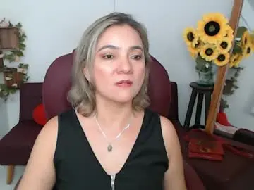 Chaturbate Adult Video Chat of lilly_milf