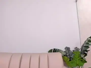 Chaturbate Watch Live Sex Cams of milaowens