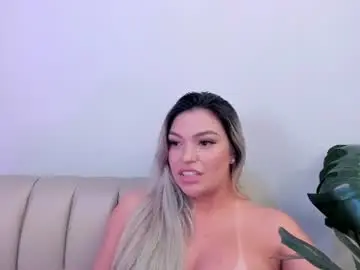 Chaturbate Adult Video Chat of milaowens