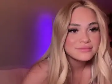 Chaturbate Nude Webcam of ari_02