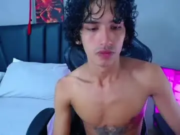Chaturbate Adult Webcams of tayronx33