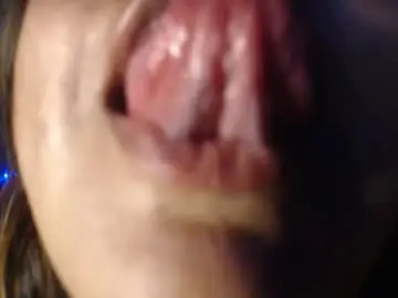 Chaturbate Live Porn of naughtyhotsquirt