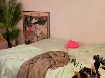 Chaturbate Best live sex cam show of emmasmall