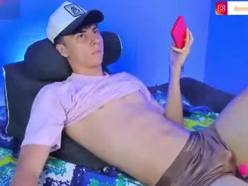 Chaturbate Sex Cam of demian_cute