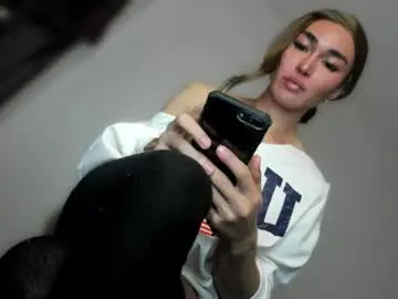 Chaturbate Sex Cam of transnextdoor_