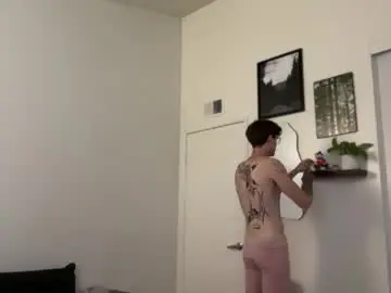 Chaturbate Adult Video Chat of prettyboyszn