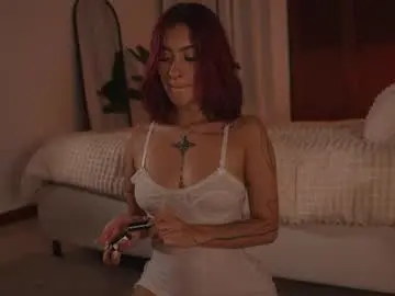 Chaturbate Live Sex Cam of carolart