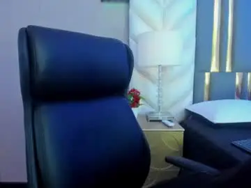 Chaturbate Live Sex Cam of chloeharper_