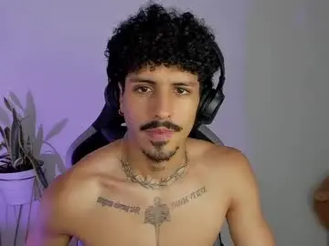 Chaturbate Live Sex Cam of lukeetaylor_