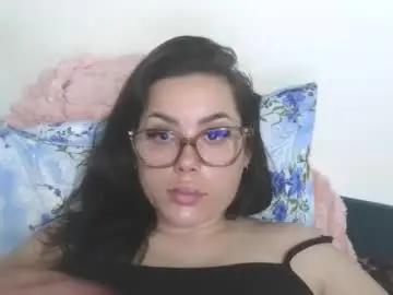 Chaturbate Adult Webcams of prettyjulliette