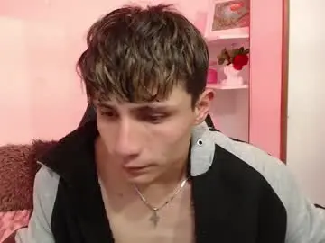 Chaturbate Live Sex Cam of yao_23