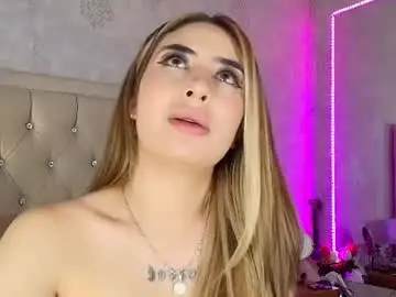 Chaturbate Live Sex Cam of mila_smirnovavk