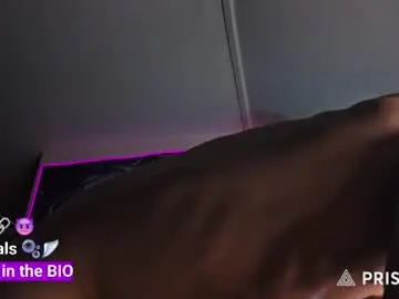 Chaturbate Nude Webcam of hardselfsucker1