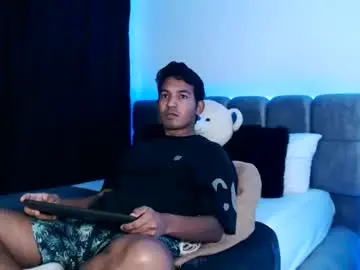 Chaturbate Live Sex Cam of luca_vegas