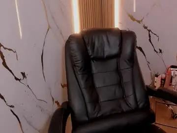 Chaturbate Live Sex Cam of arthemisa_tayy