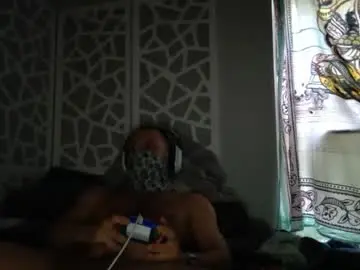 Chaturbate Watch Live Sex Cams of elinnnmmm