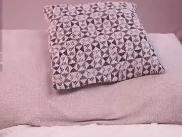 Chaturbate Live Sex Cam of shelleyborom