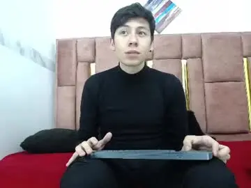 Chaturbate Nude Webcam of ethan_grayy