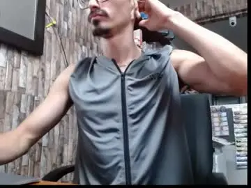 Chaturbate Best live sex cam show of jhosuamoore2