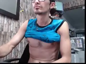 Chaturbate Watch Live Sex Cams of jhosuamoore2