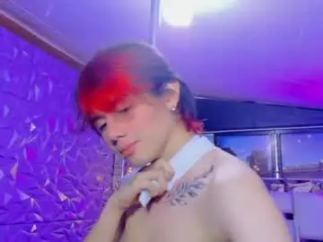 Chaturbate Adult Webcams of andy_collin5