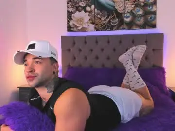 Chaturbate Free Live Porn of matthew_colee