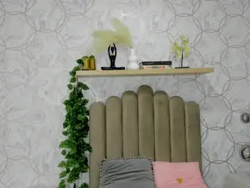 Chaturbate Live Sex Cam of alessia_monroe