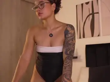 Chaturbate Free Live Porn of izzy_vega
