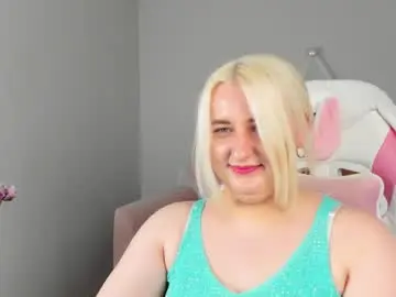 Chaturbate Sex Chat of lioraardyn