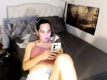 Chaturbate Sex Cam of xqueenyasiandomcumx