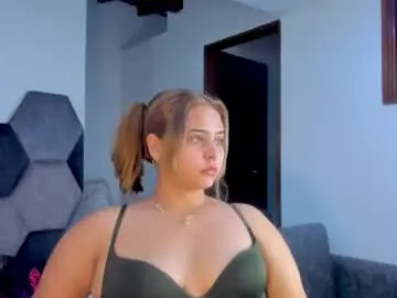 Chaturbate Adult Webcams of mikaelastonne