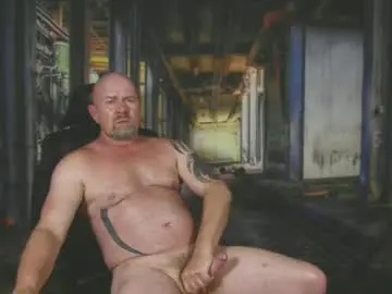 Chaturbate Live Sex Cam of chattomanlyguy