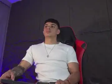 Chaturbate Sex Cam of joseph__boy