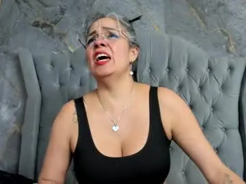 Chaturbate Live Sex Cam of lailacastillomilf