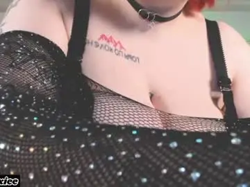 Chaturbate Live Sex Cam of omgsexxxypixie