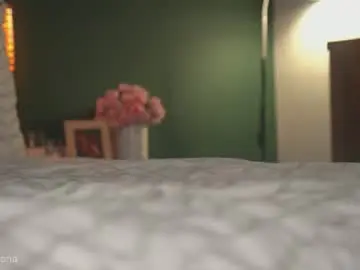Chaturbate Adult Video Chat of alyonaqueen_