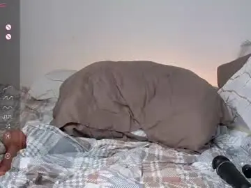 Chaturbate Live Sex Cam of caramelangels