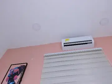 Chaturbate Free Live Porn of maiily_vega