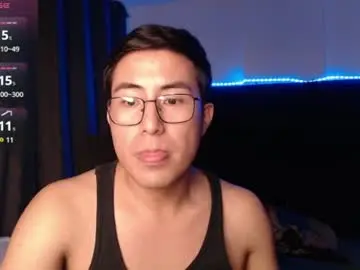 Chaturbate Sex Chat of andrewmhilton_