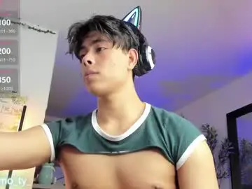 Chaturbate Live Sex Cam of twink_teemo