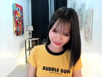 Chaturbate Live Sex Cam of callmeprettylj