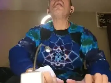 Chaturbate Live Sex Cam of curiousbisex22