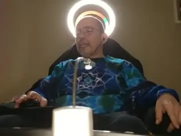 Chaturbate Watch Live Sex Cams of curiousbisex22