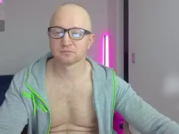 Chaturbate Free Porn Cam of kevintyler69