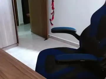 Chaturbate Free Porn Cam of alejo_hot23
